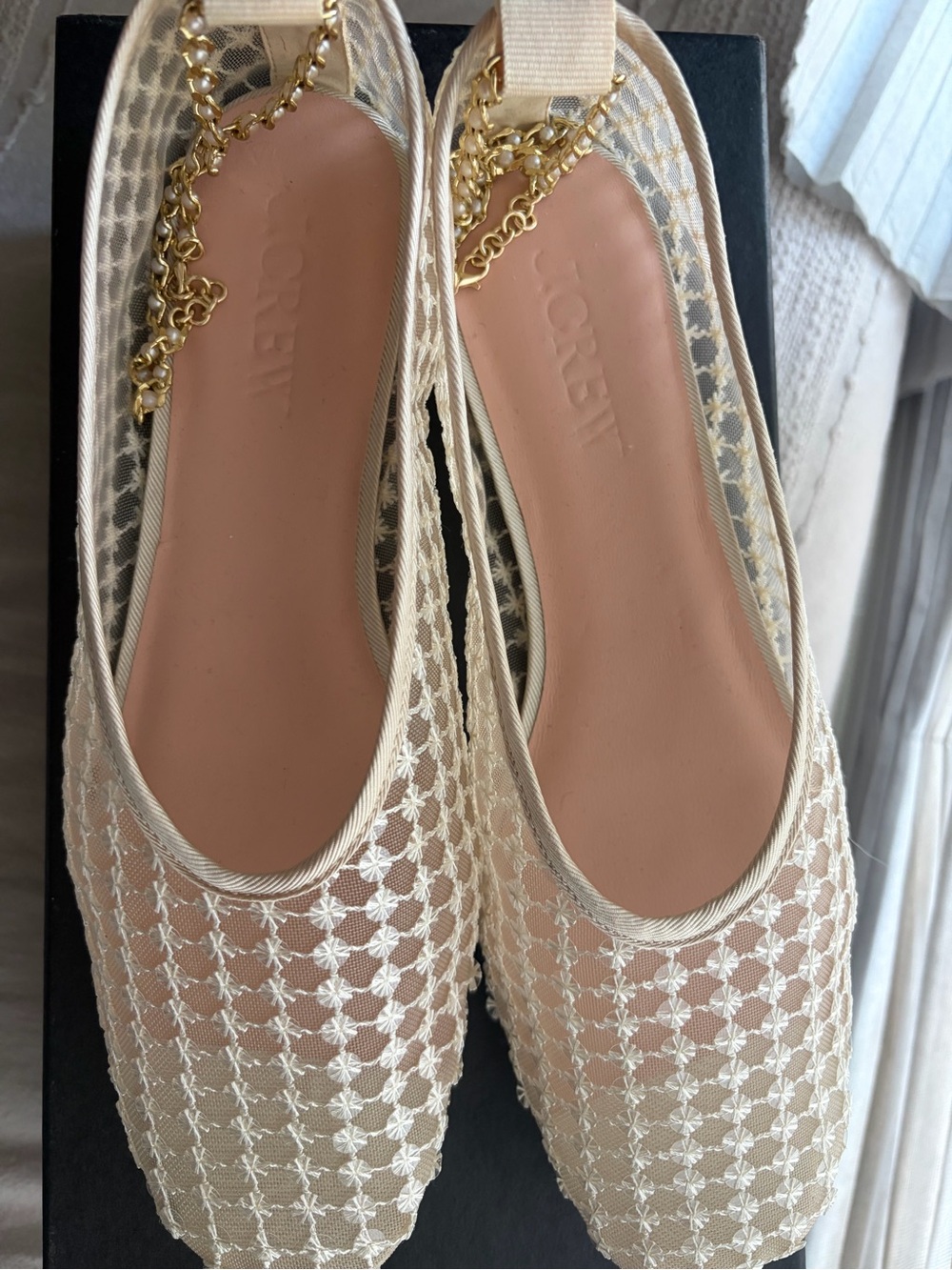 J. Crew Cream Lace Ballet Flats with Gold Chain Anklet - Picture 9 of 9